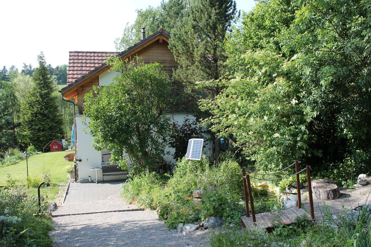 Leidzgi B&B Safenwil Exterior photo